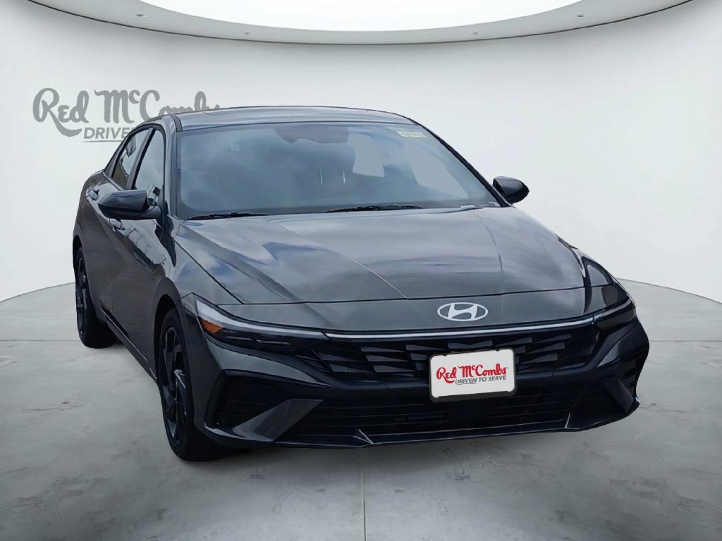 New 2026 Hyundai Elantra SEL Sport FWD image 7
