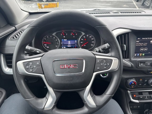 Used 2022 GMC Terrain SLE w/ Driver Convenience Package image 17