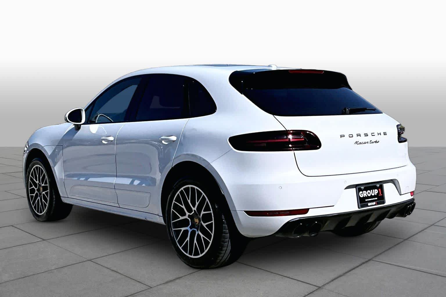 Used 2017 Porsche Macan Turbo AWD/4WD image 10