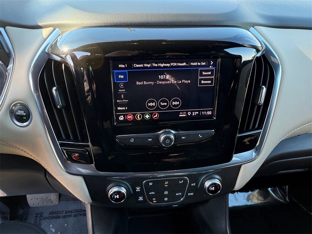 Used 2023 Chevrolet Traverse LS image 15