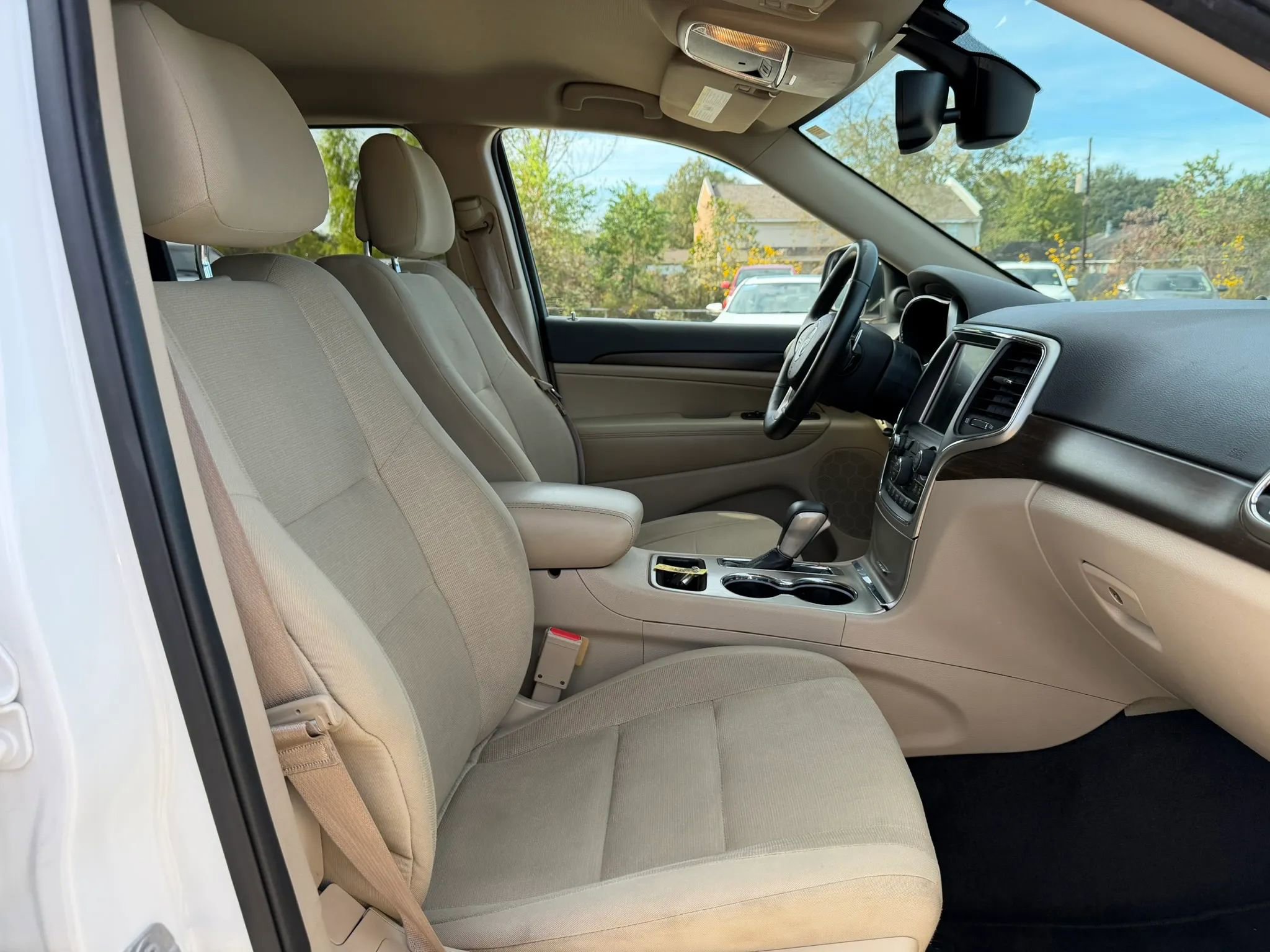 Used 2016 Jeep Grand Cherokee Laredo w/ Quick Order Package 23E RWD image 22