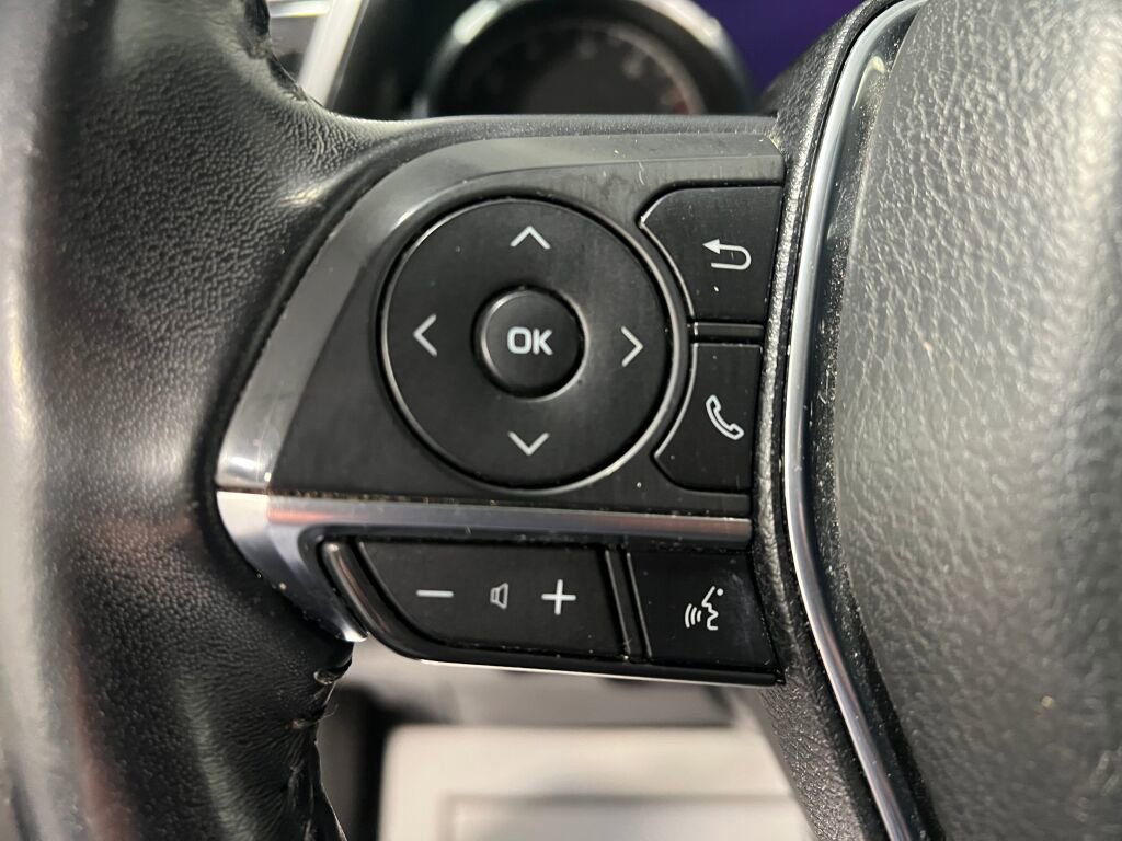 Used 2019 Toyota Camry XLE w/ Driver Assist Package image 10