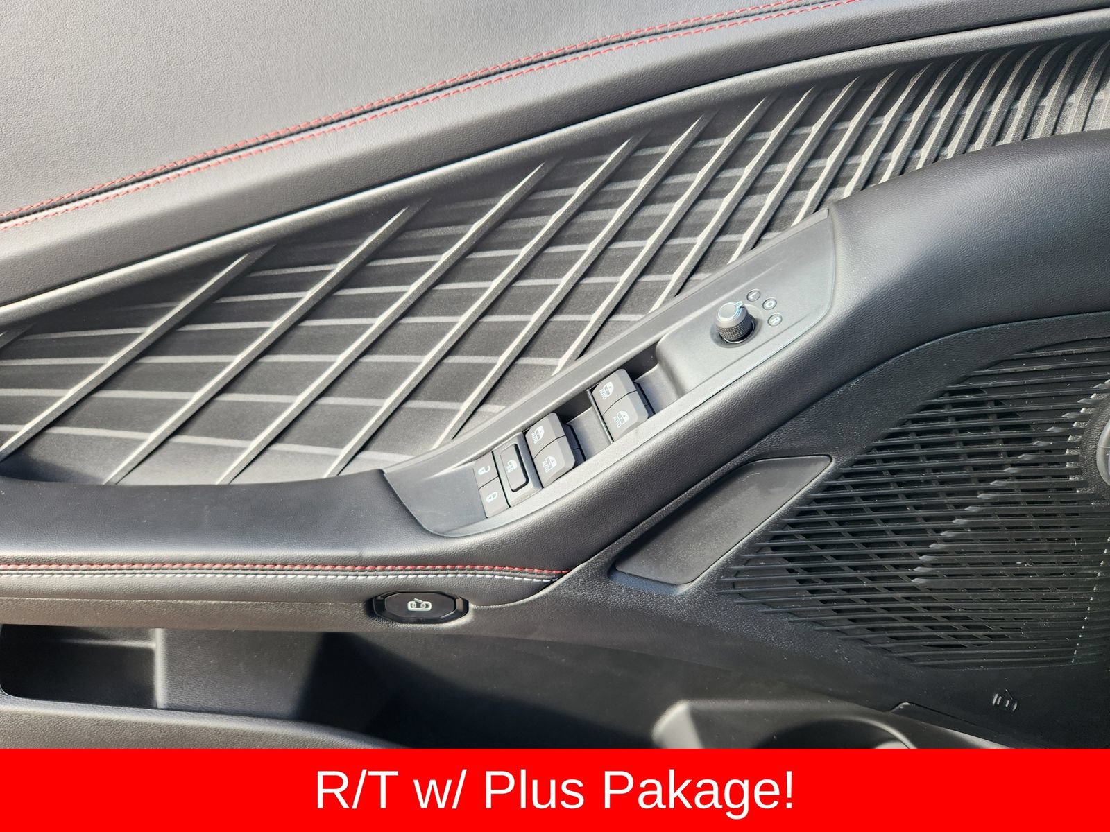 New 2026 Dodge Charger R/T w/ Driver Convenience Group AWD/4WD image 32