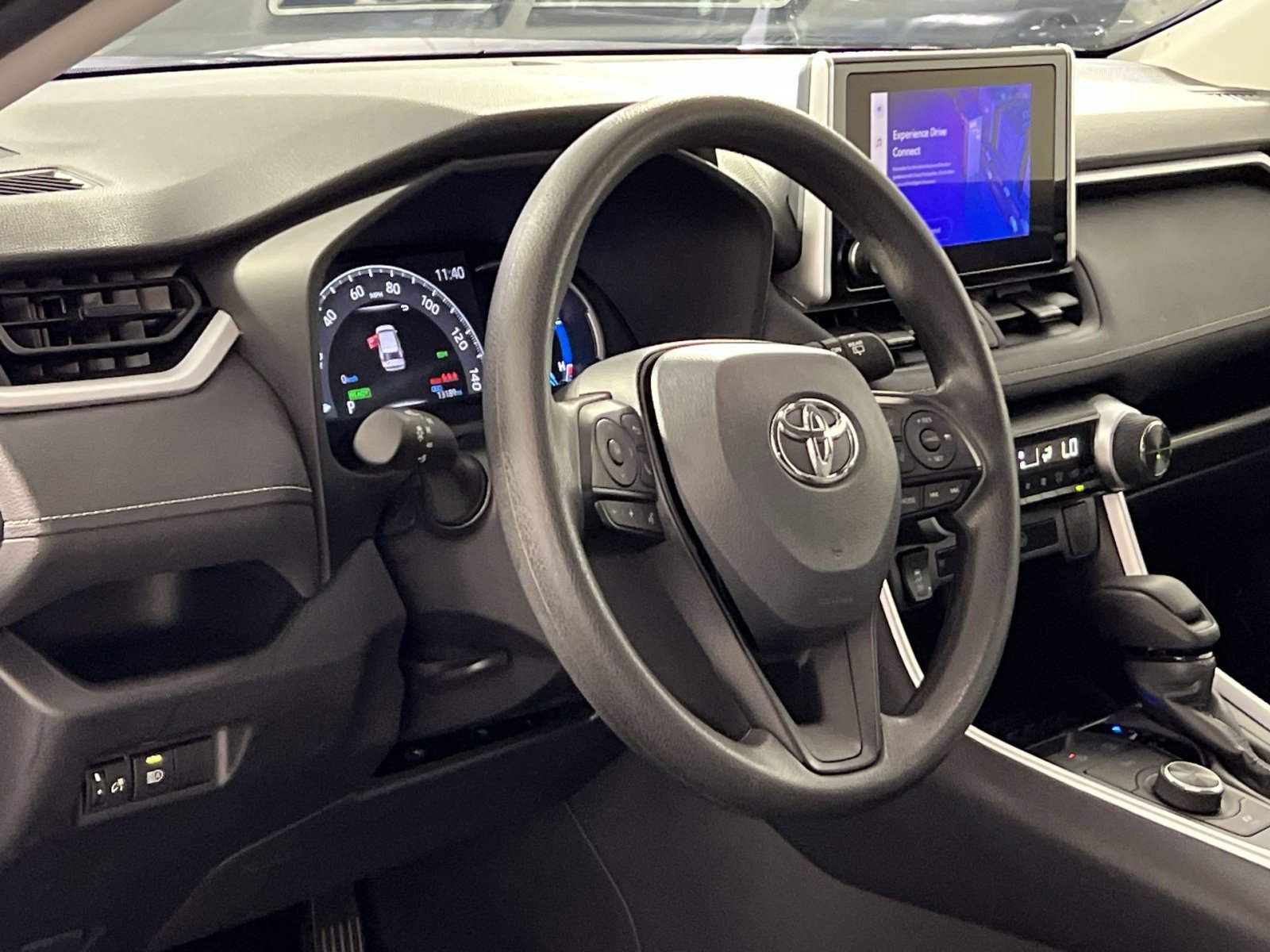 Used 2025 Toyota RAV4 XLE image 16