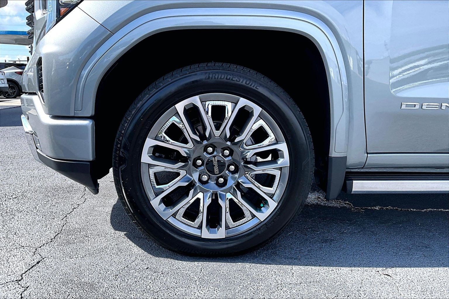 Used 2025 GMC Sierra 1500 Denali Ultimate AWD/4WD image 10