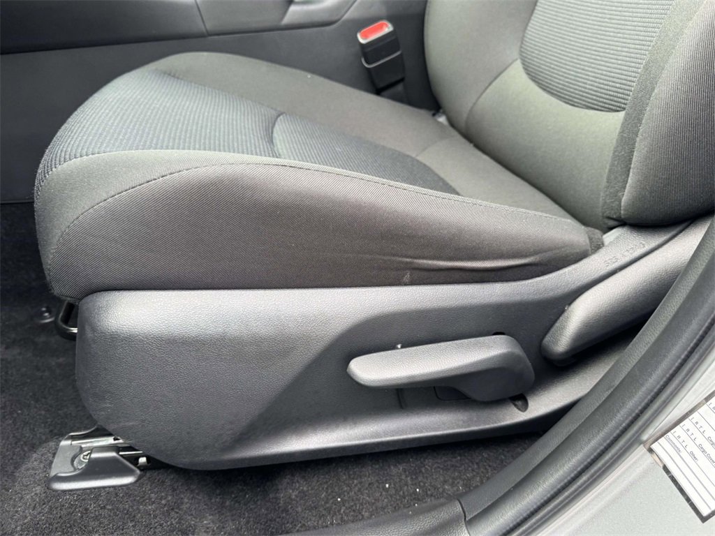 Used 2025 Toyota RAV4 LE image 18