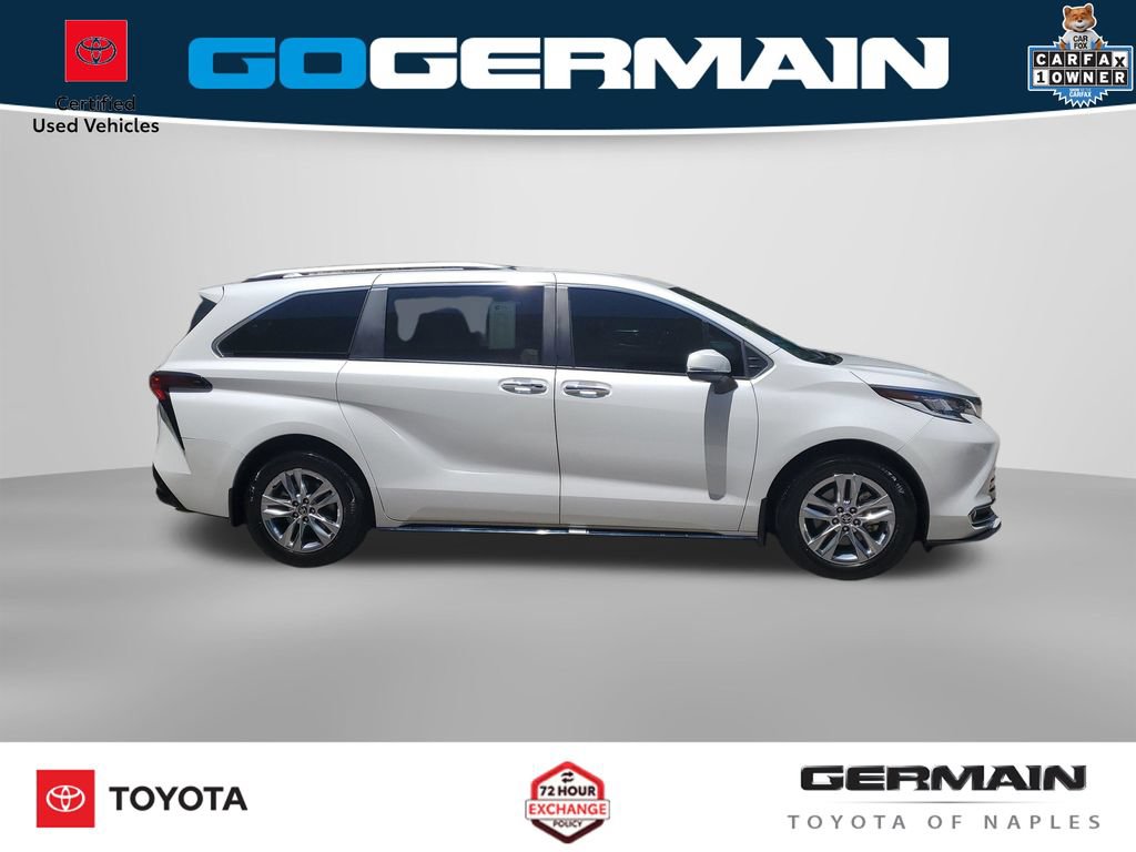 Certified 2025 Toyota Sienna Limited FWD image 7