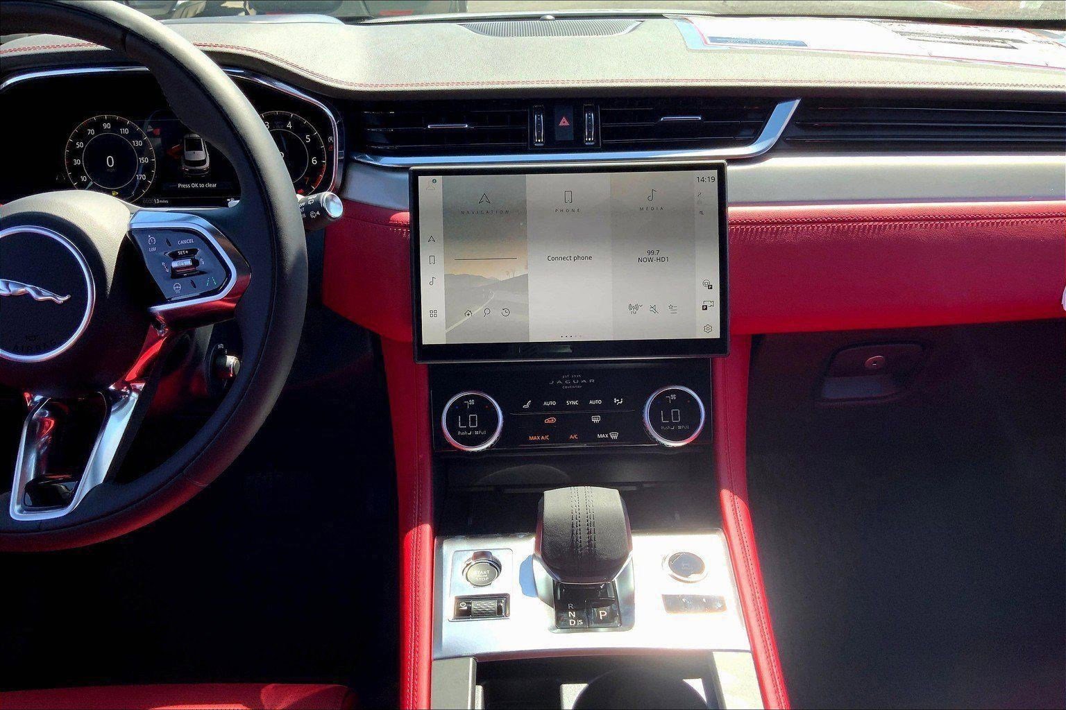 New 2026 Jaguar F-PACE R-Dynamic S AWD/4WD image 11