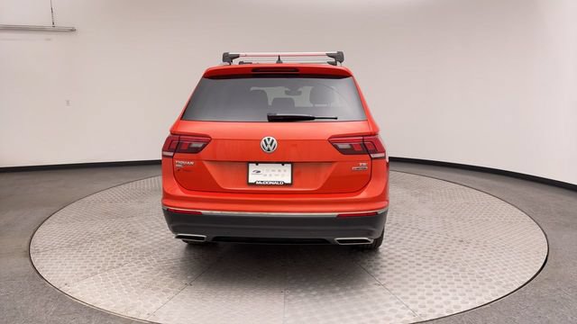 Used 2018 Volkswagen Tiguan SEL Premium w/ 3rd Row Seat Package AWD/4WD image 3