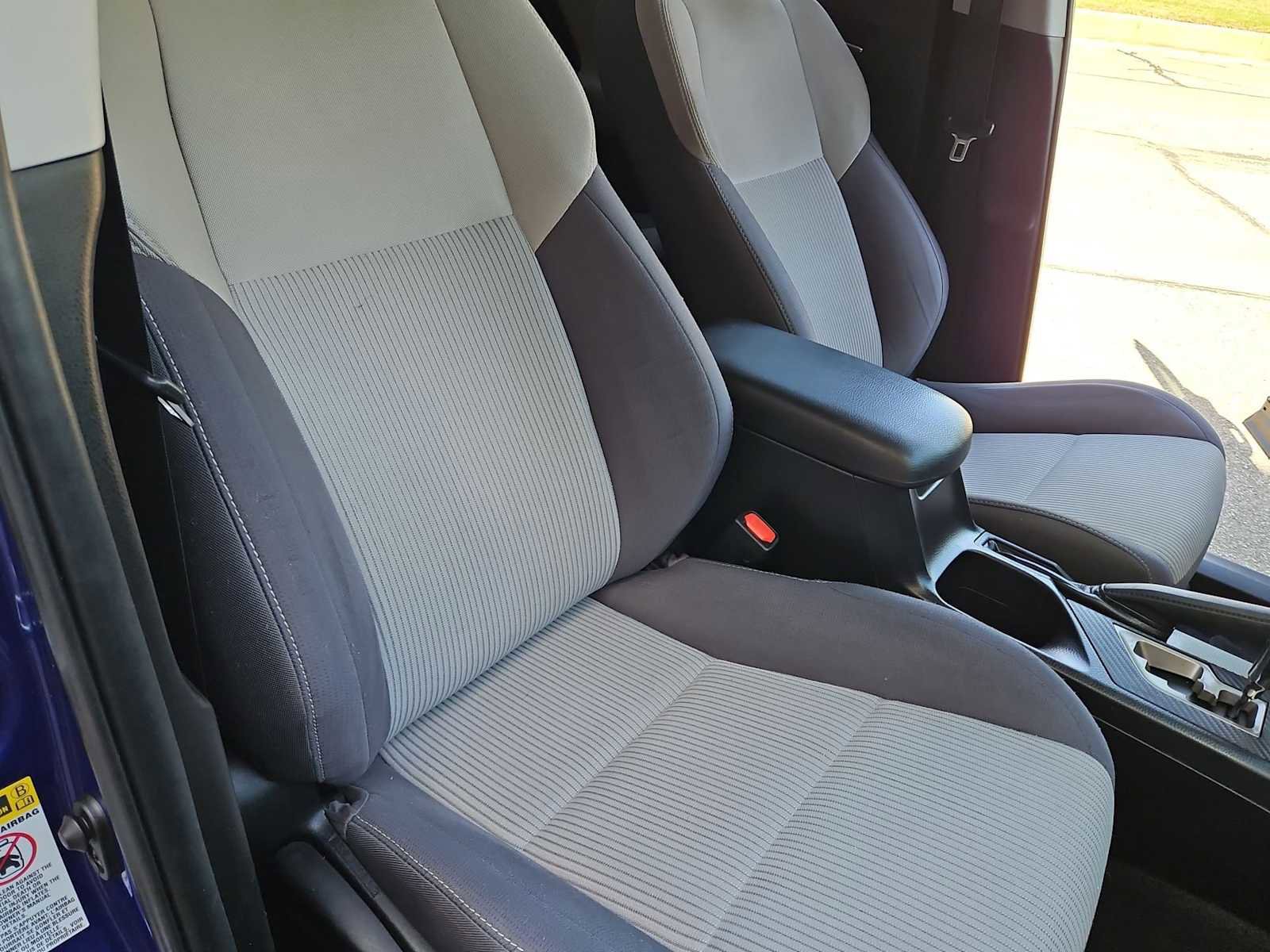 Used 2015 Toyota RAV4 XLE image 21