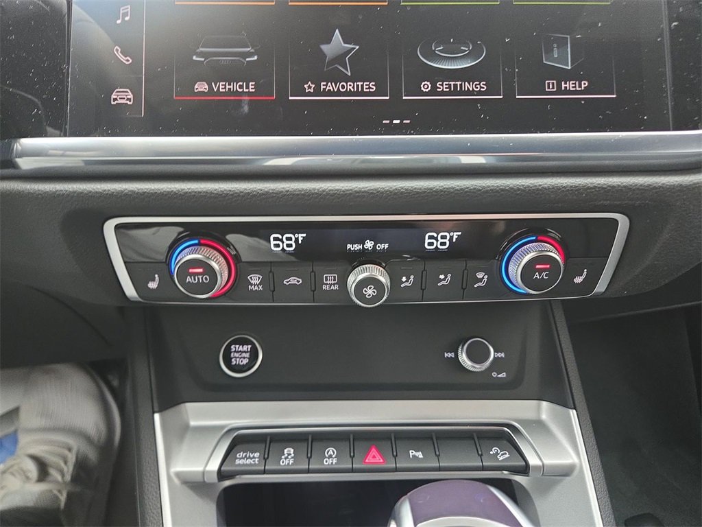 New 2025 Audi Q3 2.0T Premium image 17