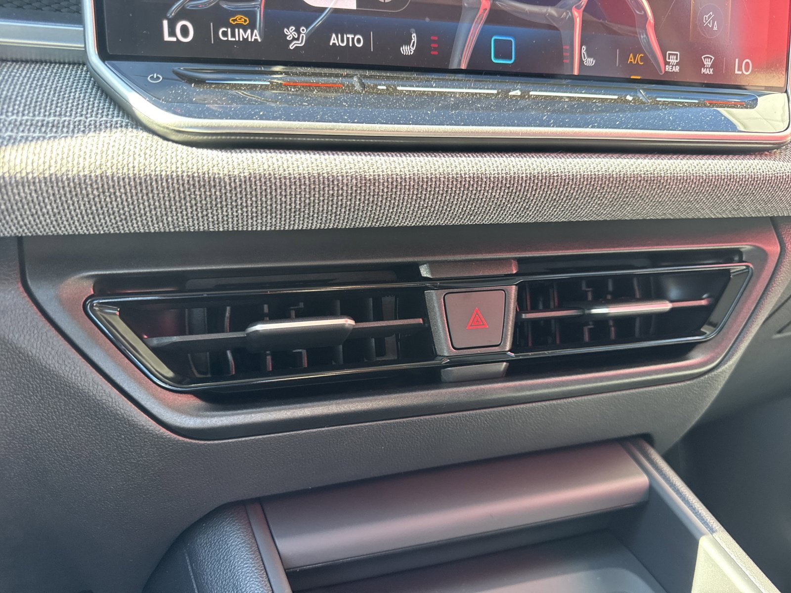 New 2026 Volkswagen Tiguan S FWD image 30