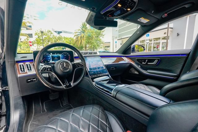 Used 2021 Mercedes-Benz S 580 4MATIC Sedan image 3