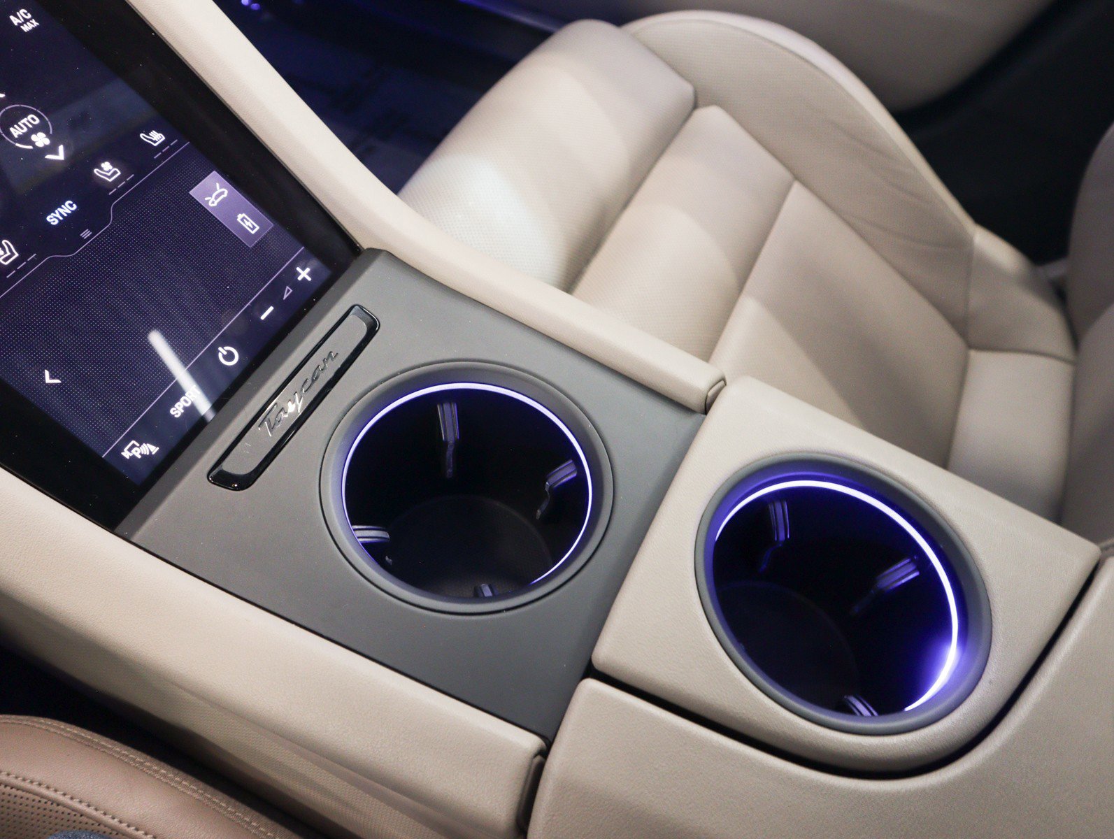 Certified 2021 Porsche Taycan 4S image 18