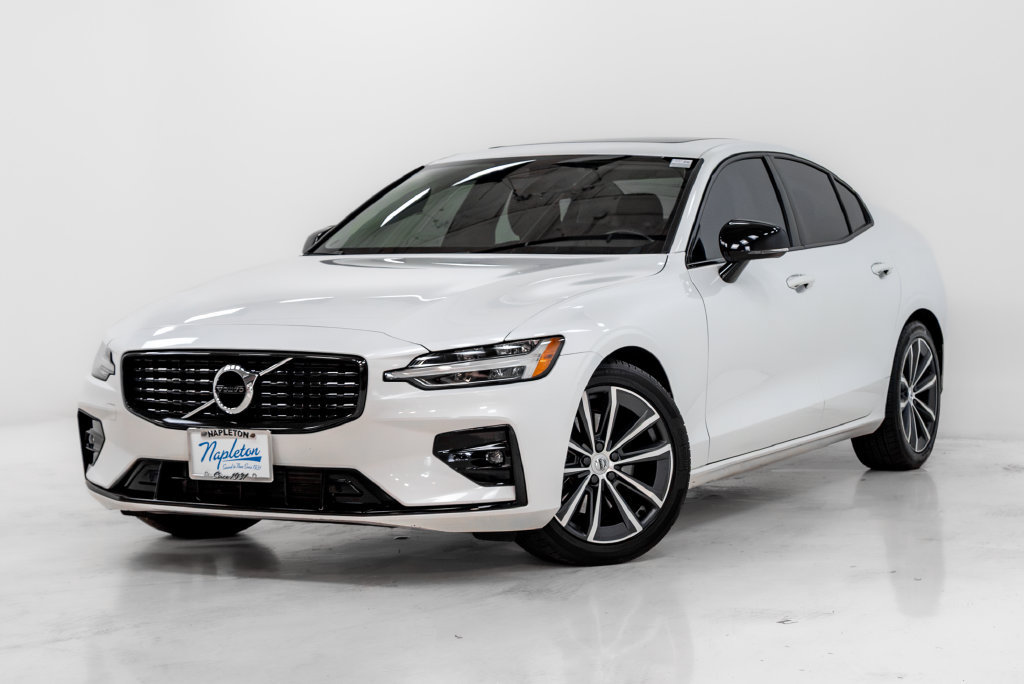 Used 2021 Volvo S60 T5 Momentum