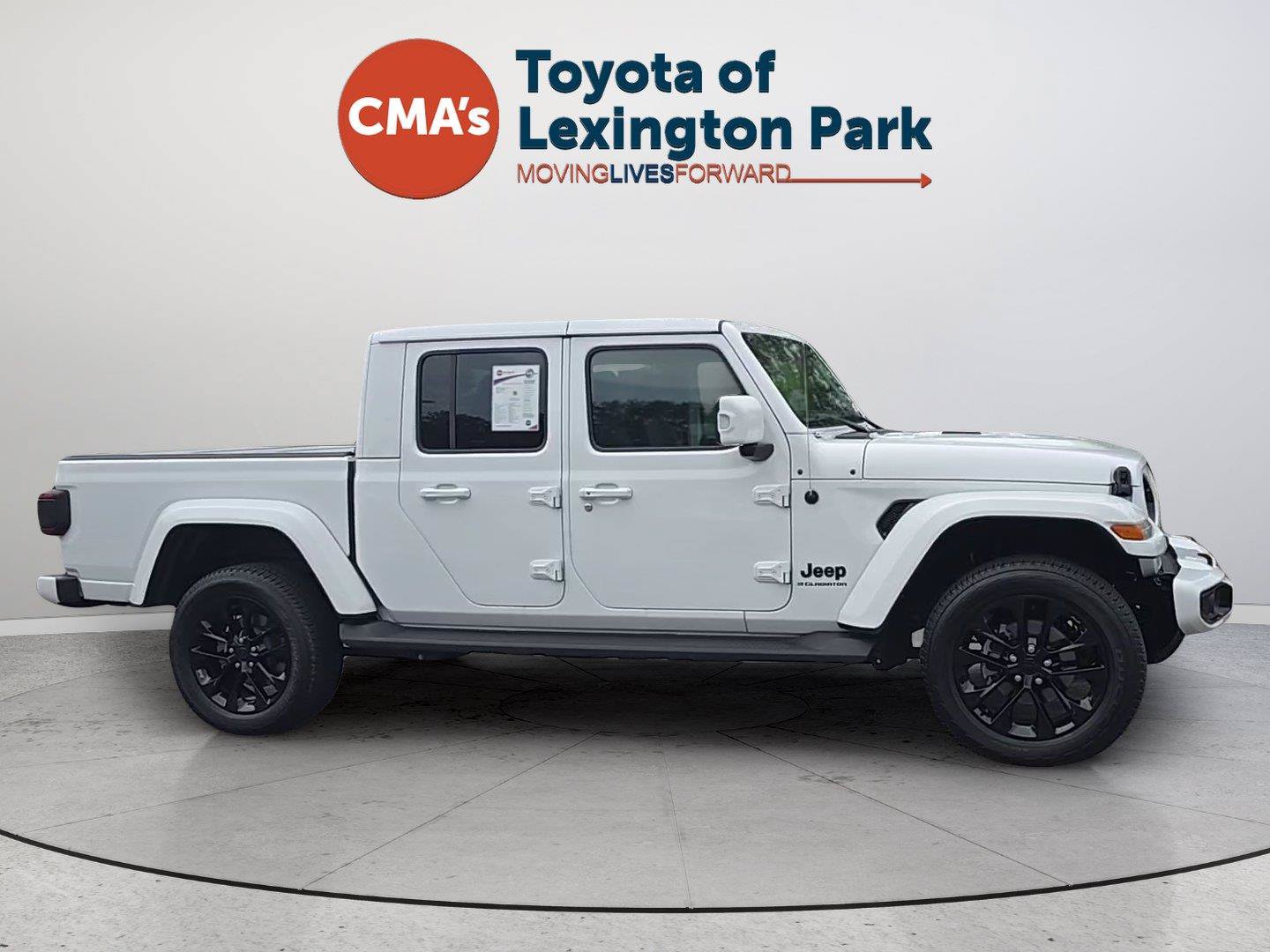 Used 2023 Jeep Gladiator Overland AWD/4WD image 6