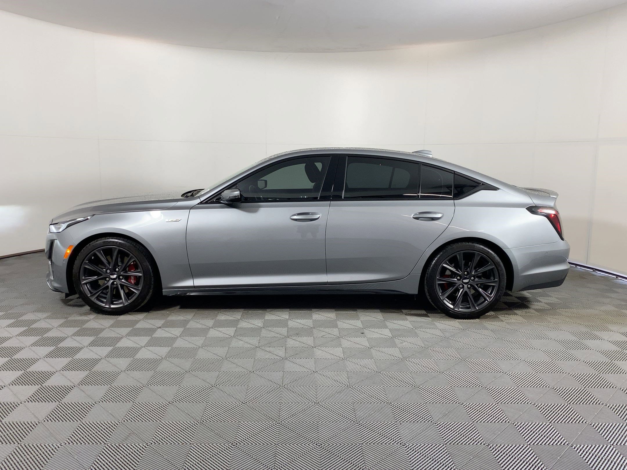 Used 2024 Cadillac CT5 V w/ Premium Package image 2