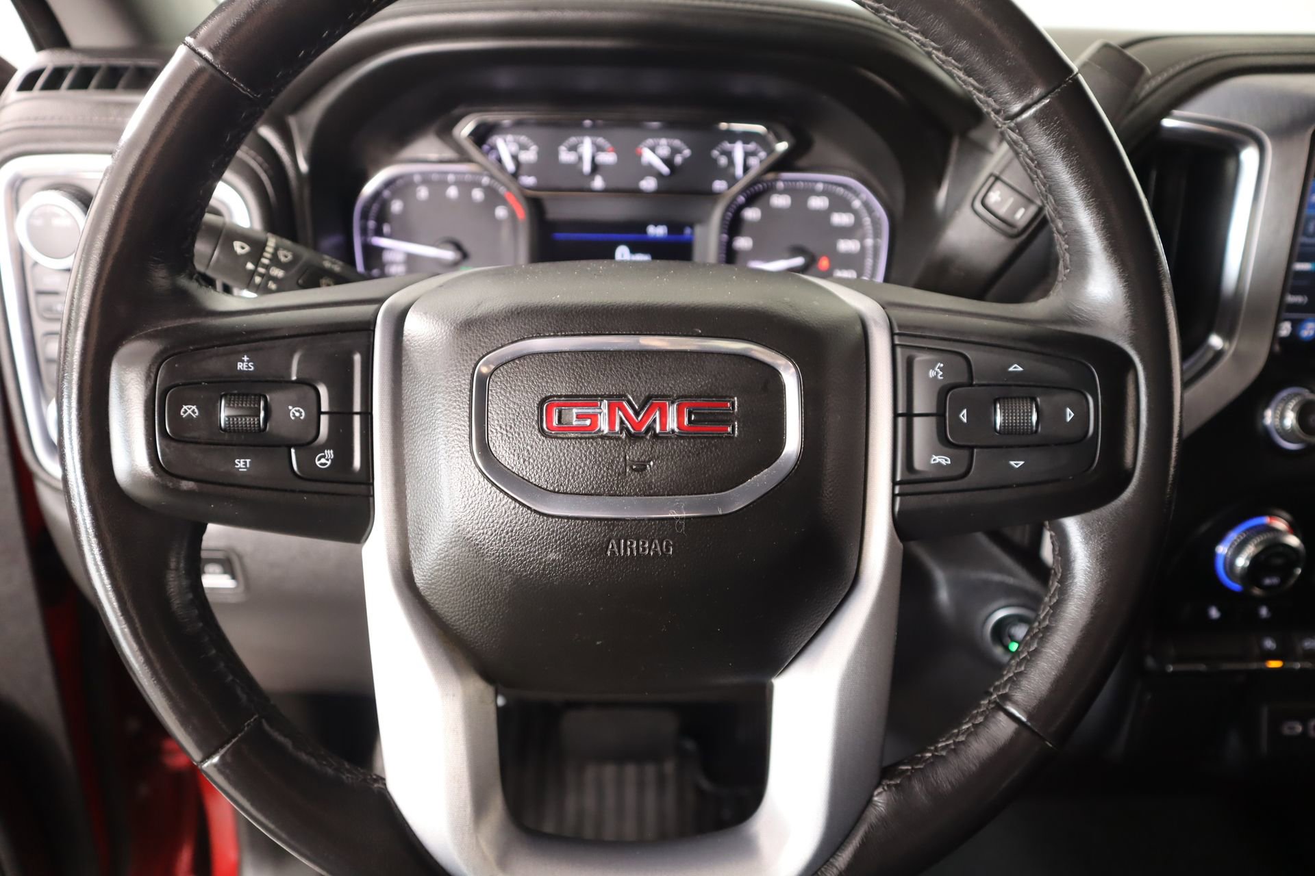 Used 2021 GMC Sierra 1500 Elevation image 3