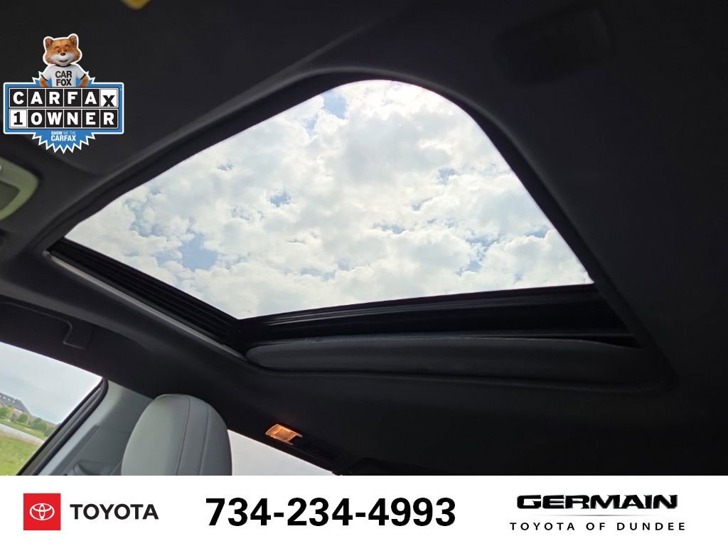 Used 2022 Toyota Sienna XSE AWD/4WD image 15