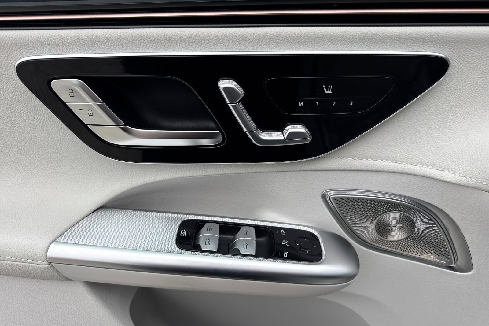 Certified 2023 Mercedes-Benz EQE 500 4MATIC SUV image 12