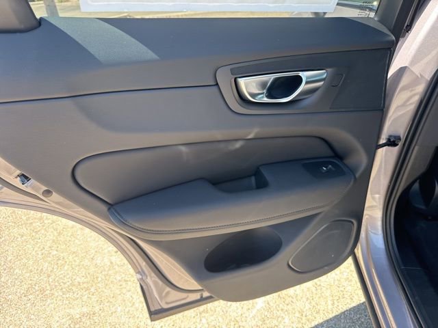 New 2026 Volvo XC60 B5 Plus w/ Climate Package image 21