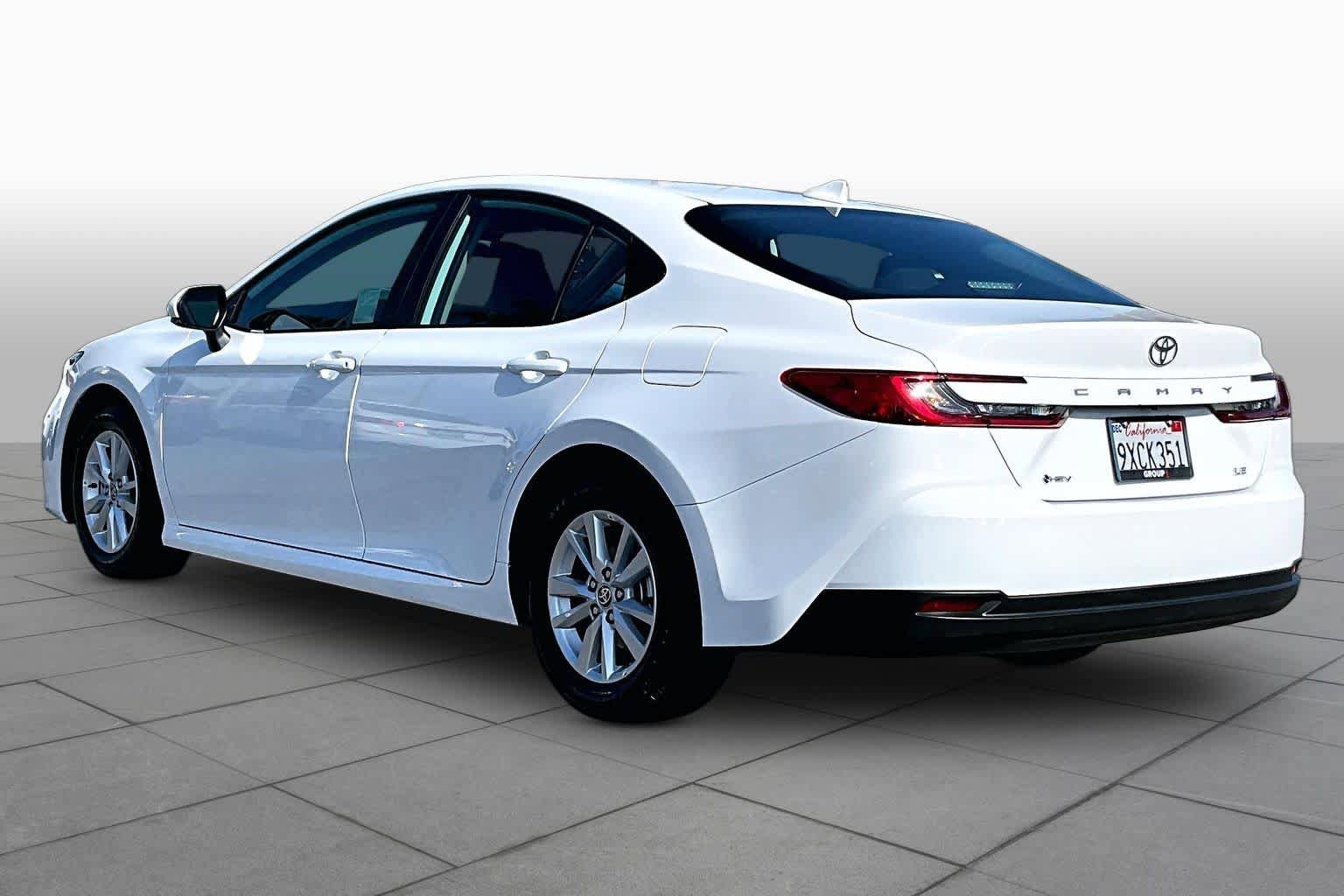 Used 2026 Toyota Camry LE FWD image 11