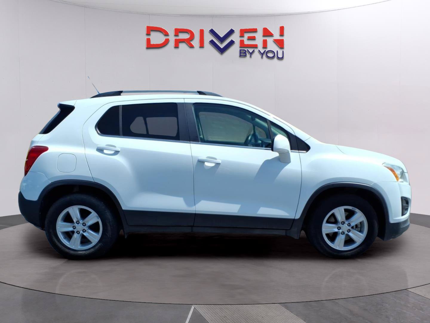 Used 2016 Chevrolet Trax LT w/ LT Convenience Package FWD image 6