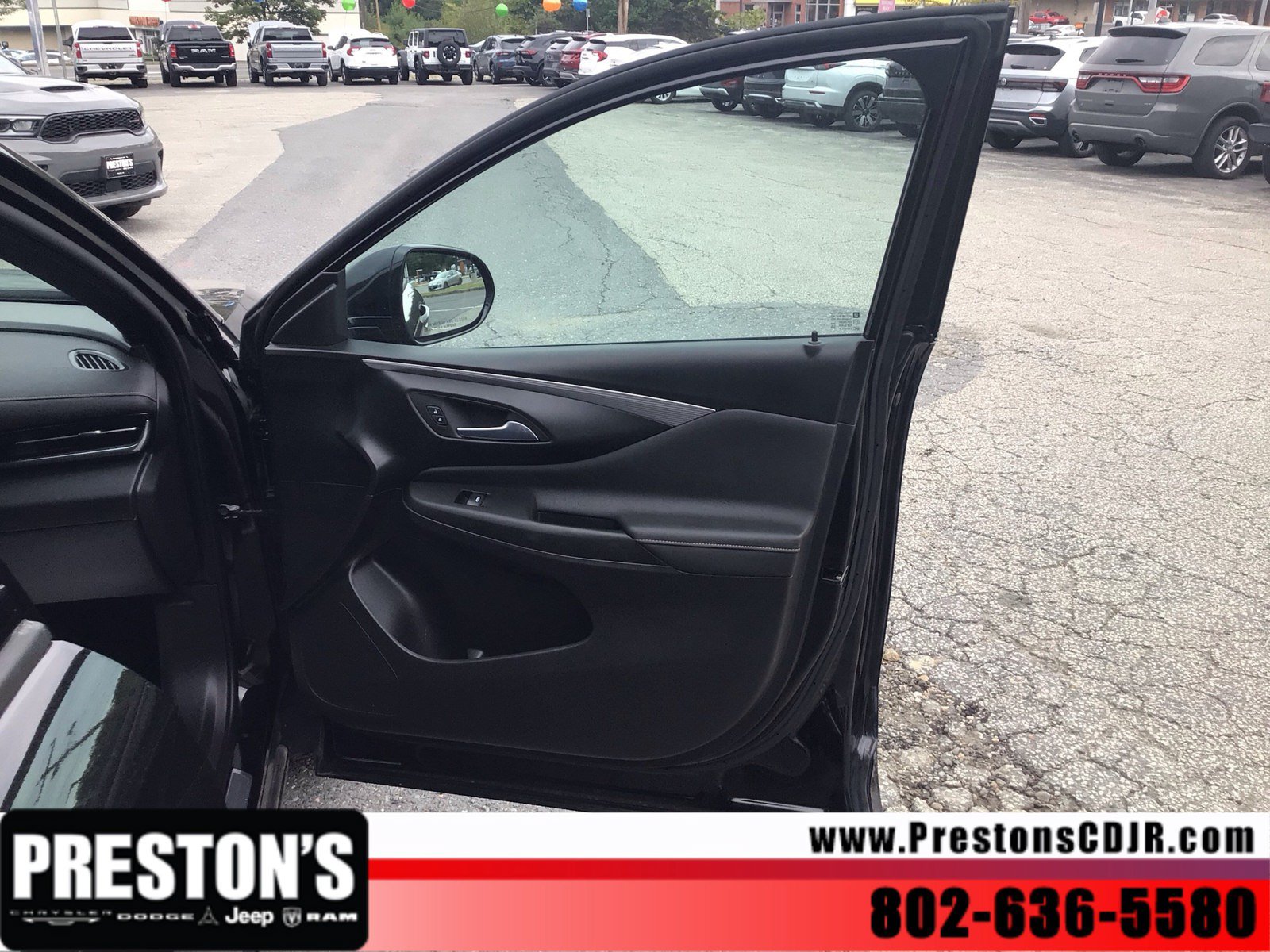 Used 2024 Buick Envista Avenir FWD image 25
