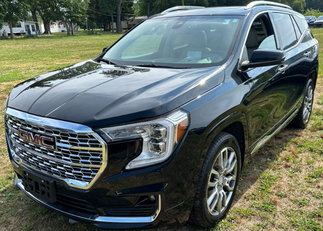 Used 2022 GMC Terrain Denali AWD/4WD image 2
