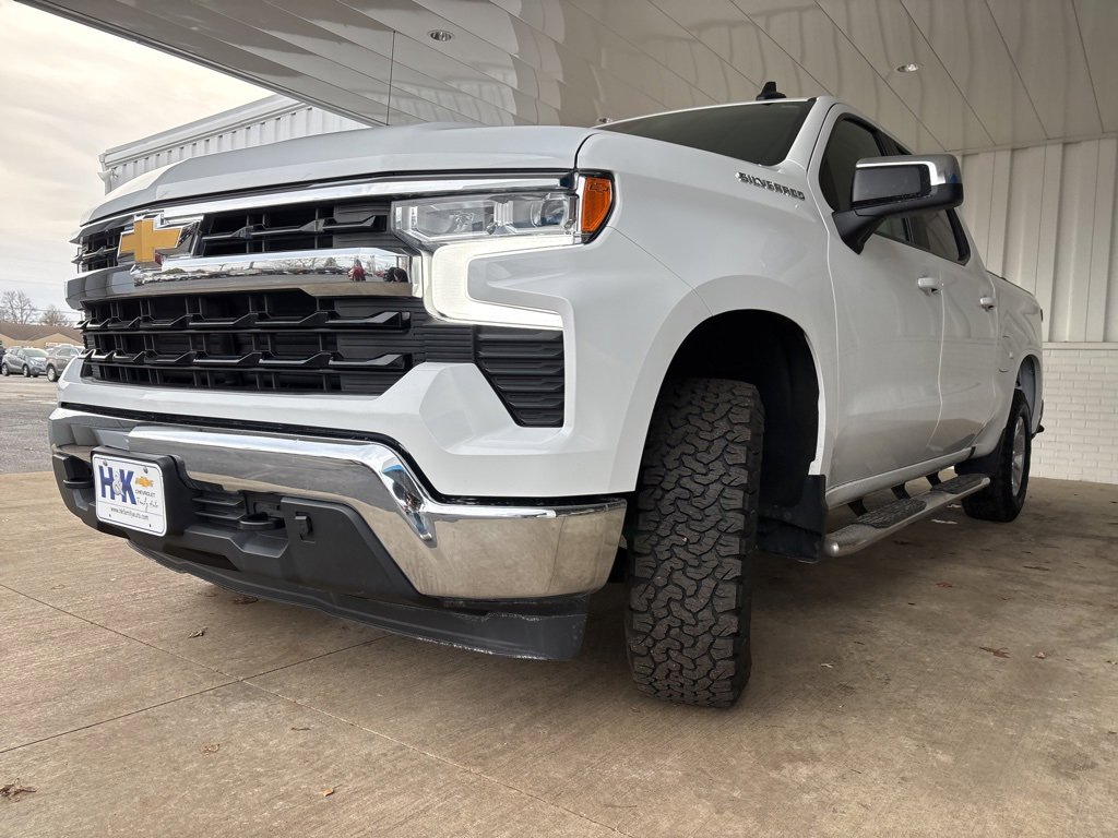 Used 2023 Chevrolet Silverado 1500 LT image 38