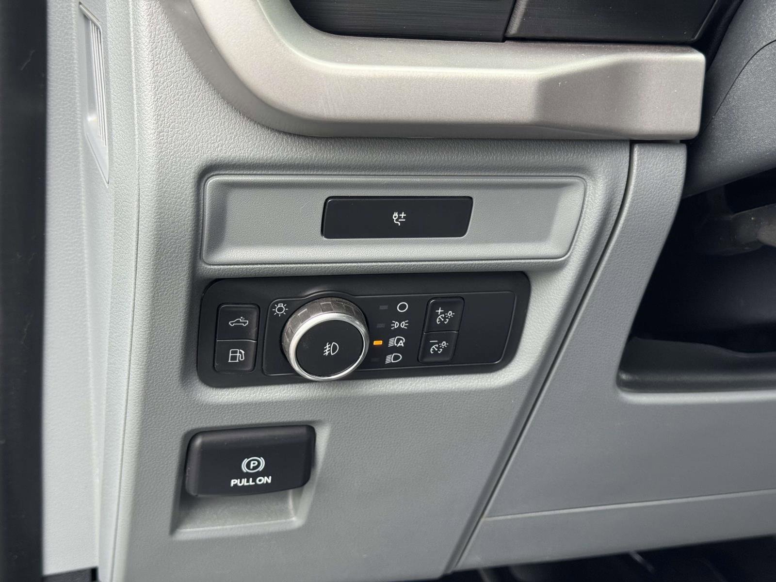 Used 2022 Ford F150 XLT image 12