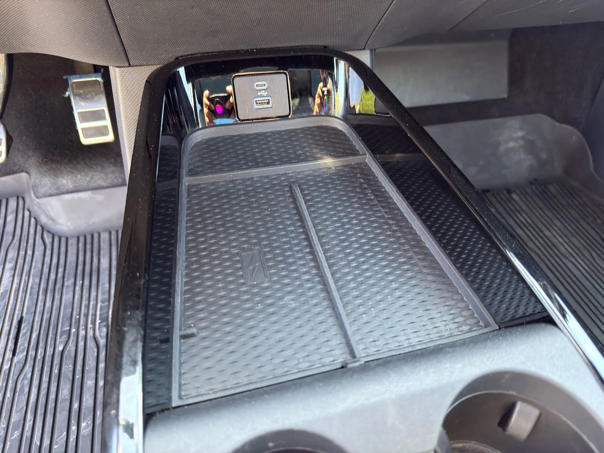 Used 2021 Ford Mustang Mach-E Premium w/ Equipment Group 301A image 29