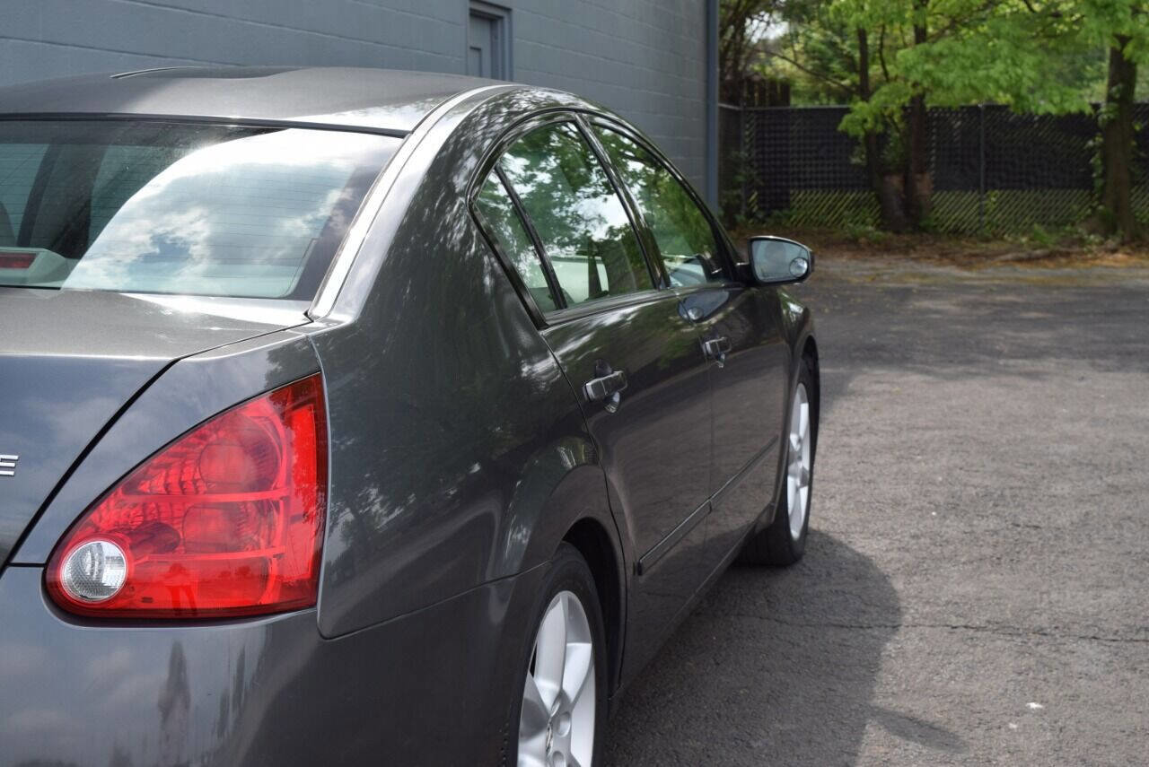 Used 2005 Nissan Maxima 3.5 SE image 12