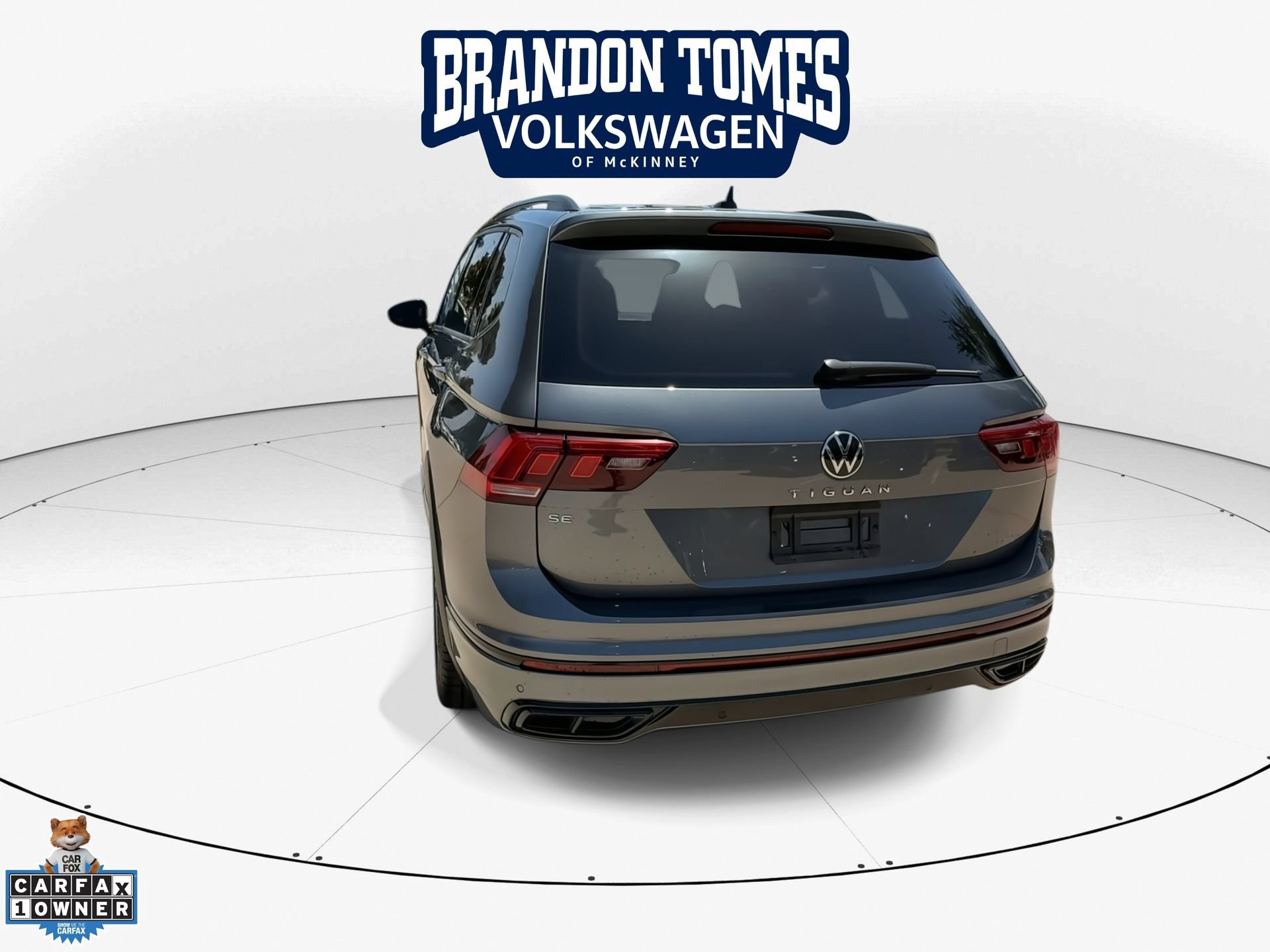Certified 2024 Volkswagen Tiguan SE R-Line FWD image 8