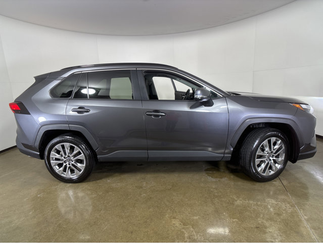 Used 2023 Toyota RAV4 XLE Premium image 24