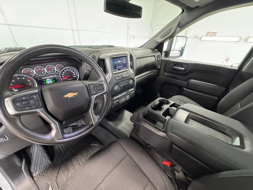 Used 2022 Chevrolet Silverado 2500 Custom w/ Custom Value Package AWD/4WD image 14