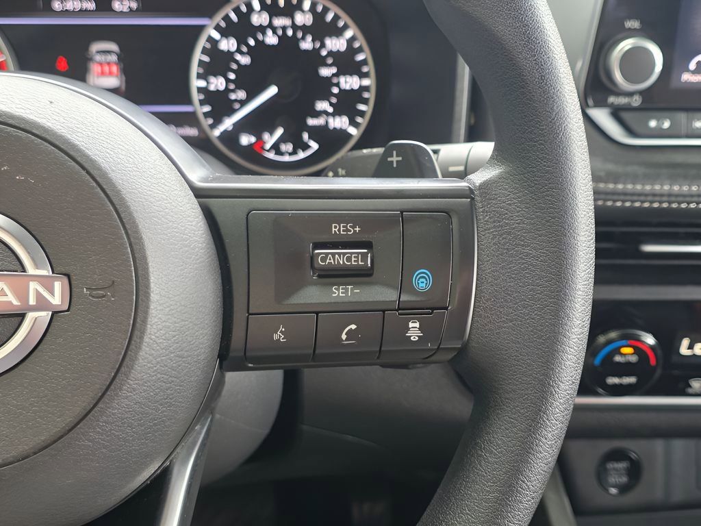 Used 2024 Nissan Rogue SV AWD/4WD image 20