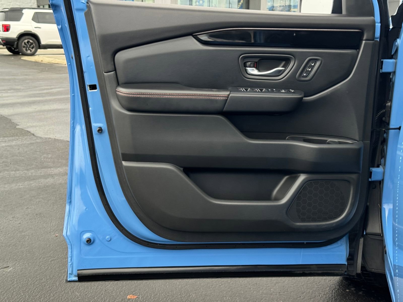 Certified 2024 Honda Pilot TrailSport image 13