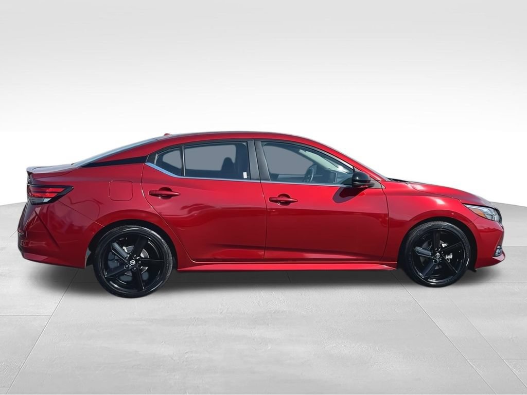 Used 2023 Nissan Sentra SR w/ Electronics Package FWD image 9