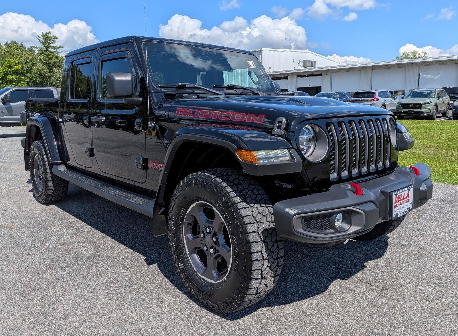 Used 2022 Jeep Gladiator Rubicon w/ LED Lighting Group AWD/4WD image 3