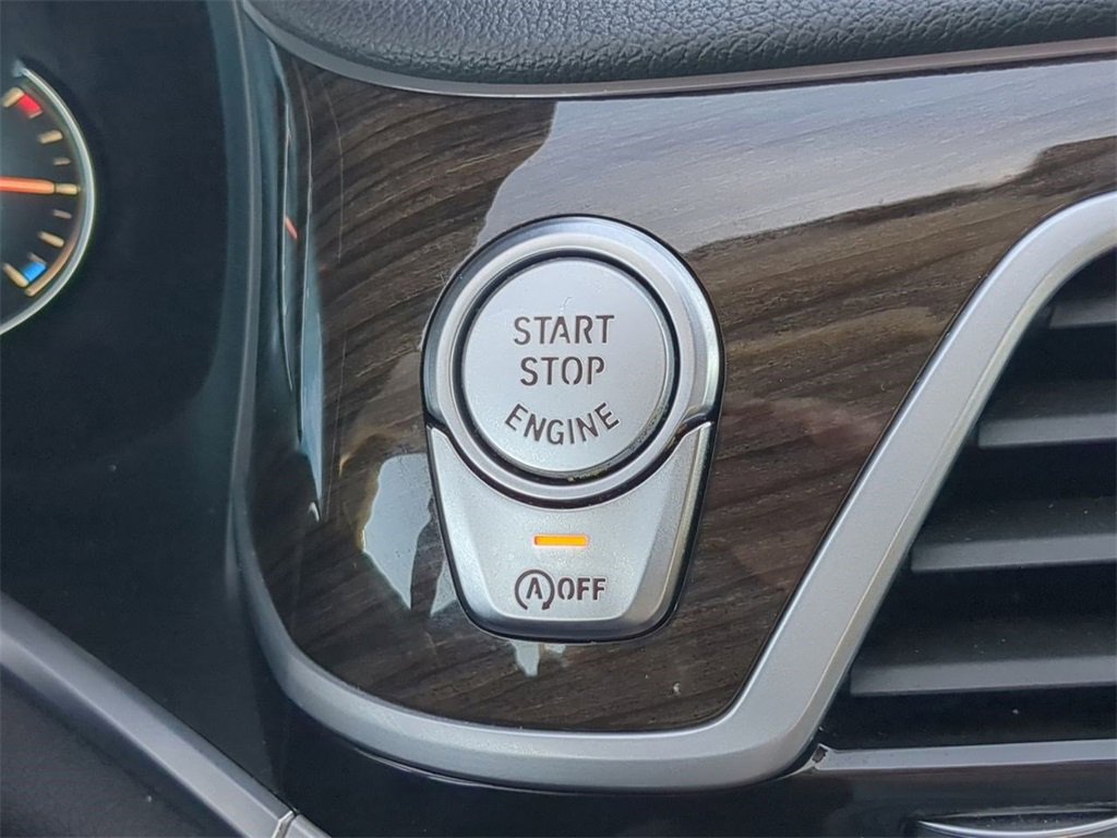 Used 2018 BMW 740i xDrive image 30