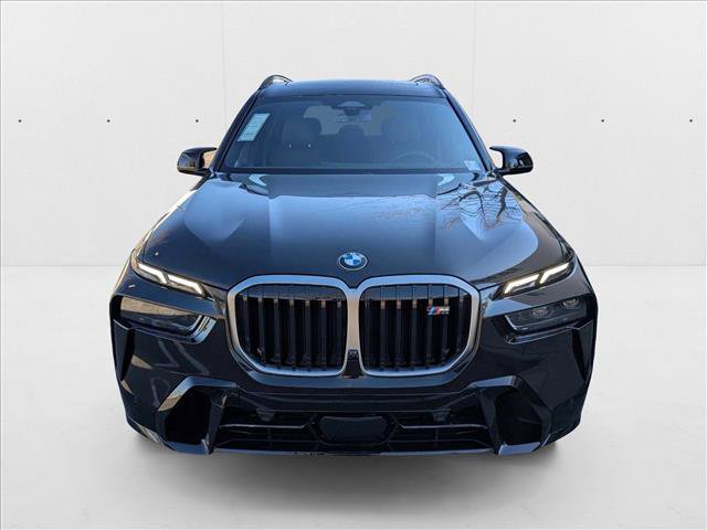 Used 2025 BMW X7 M60i w/ Climate Comfort Package image 6