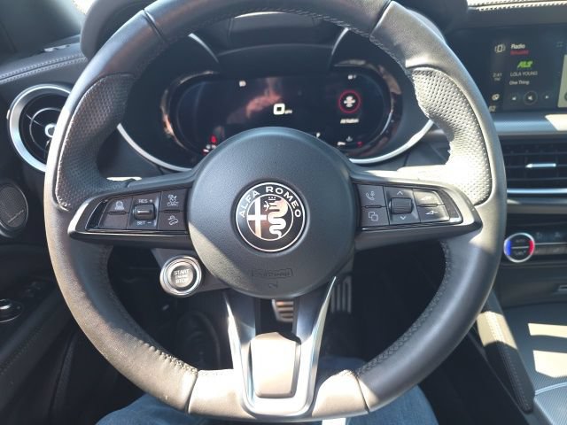 Used 2024 Alfa Romeo Stelvio Ti AWD/4WD image 20