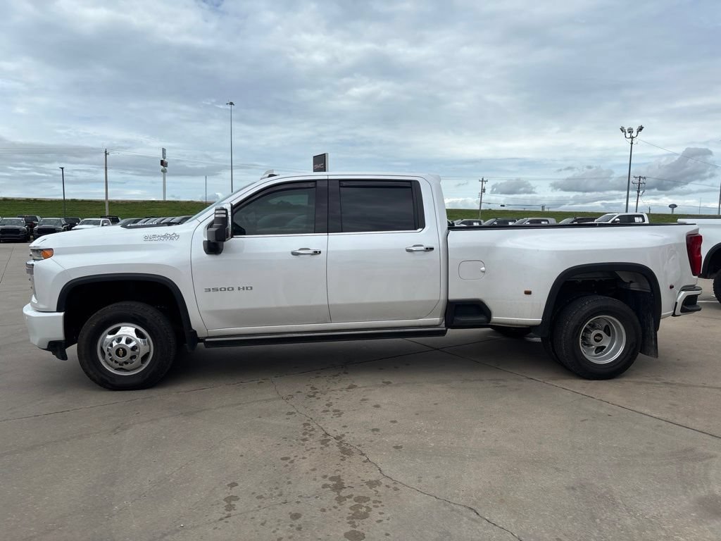 Used 2022 Chevrolet Silverado 3500 High Country w/ Technology Package AWD/4WD image 24