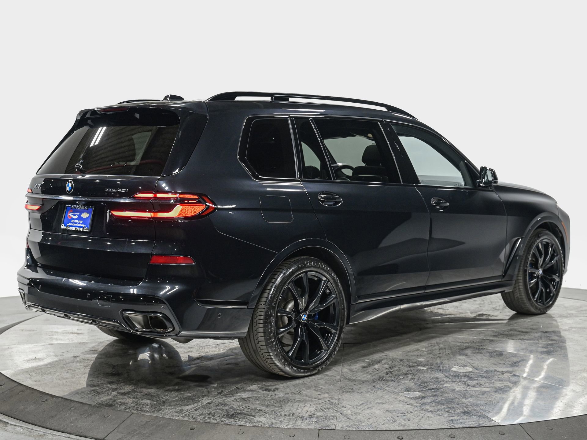 Used 2024 BMW X7 xDrive40i w/ Executive Package image 7