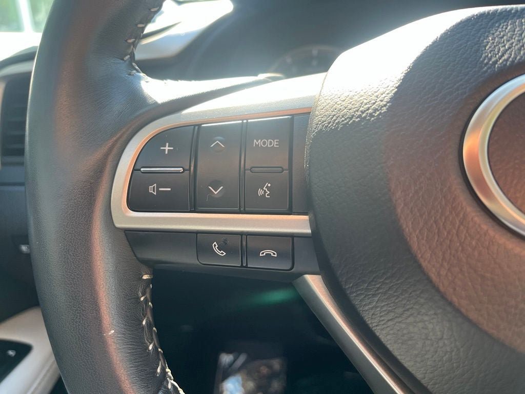Used 2022 Lexus RX 350 AWD w/ Premium Package image 28