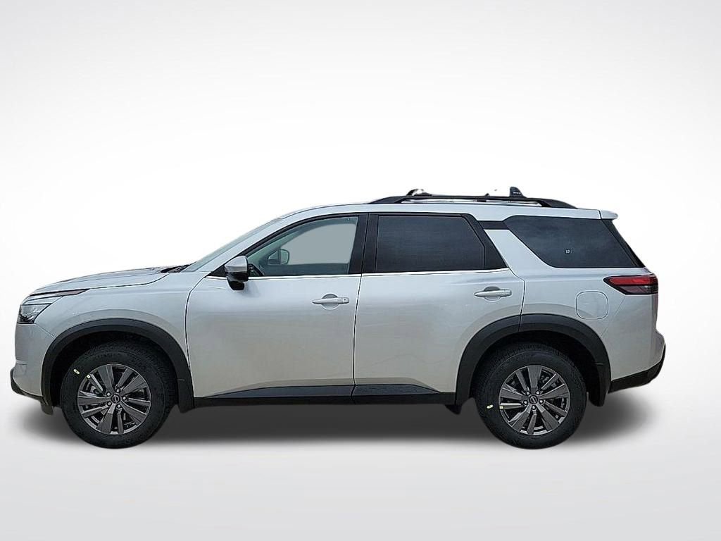 New 2025 Nissan Pathfinder SV image 2