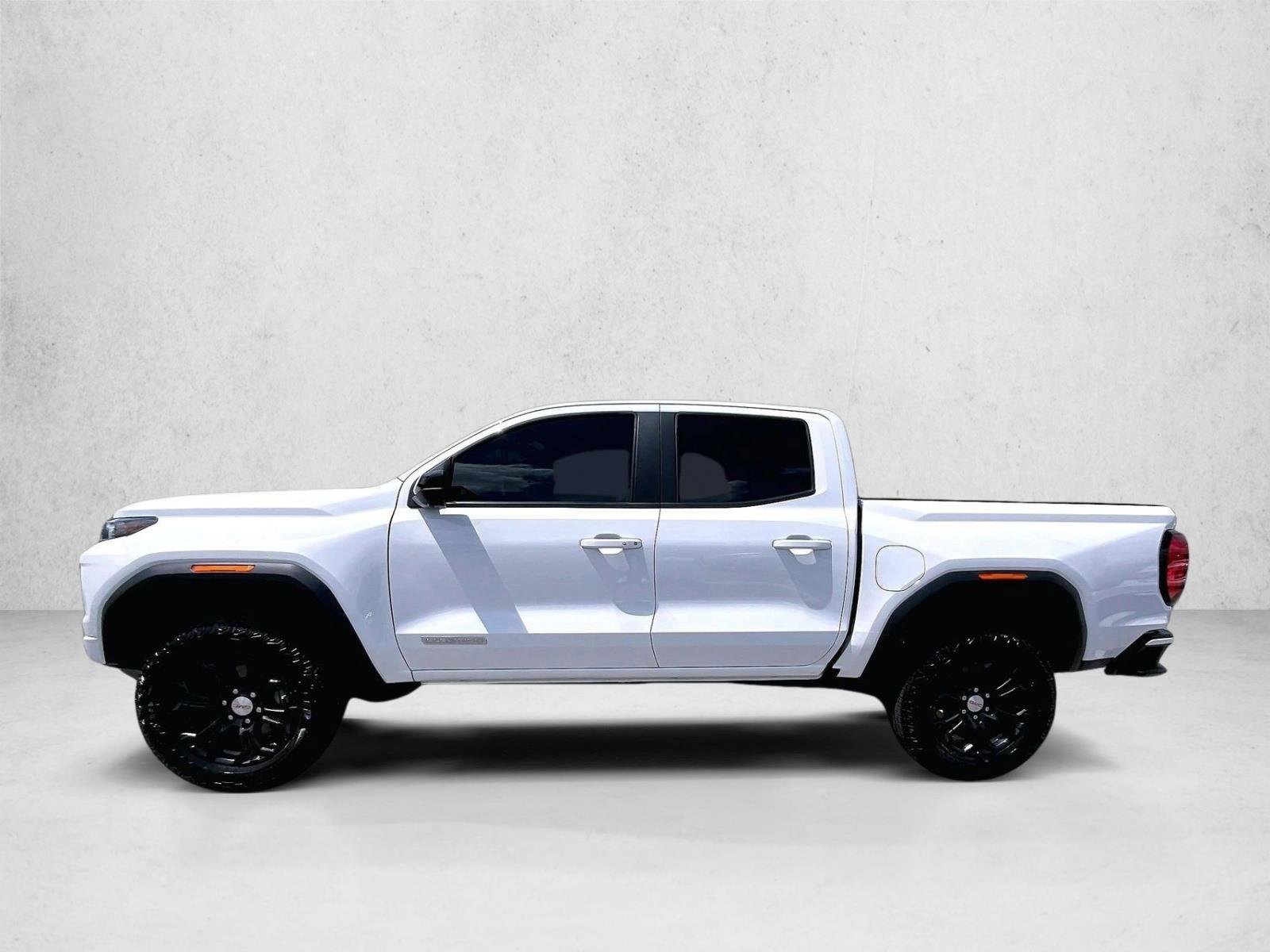 Used 2024 GMC Canyon Elevation w/ Convenience Package RWD image 6