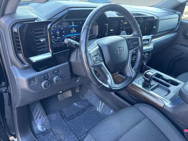 Used 2022 Chevrolet Silverado 1500 LT Trail Boss image 9