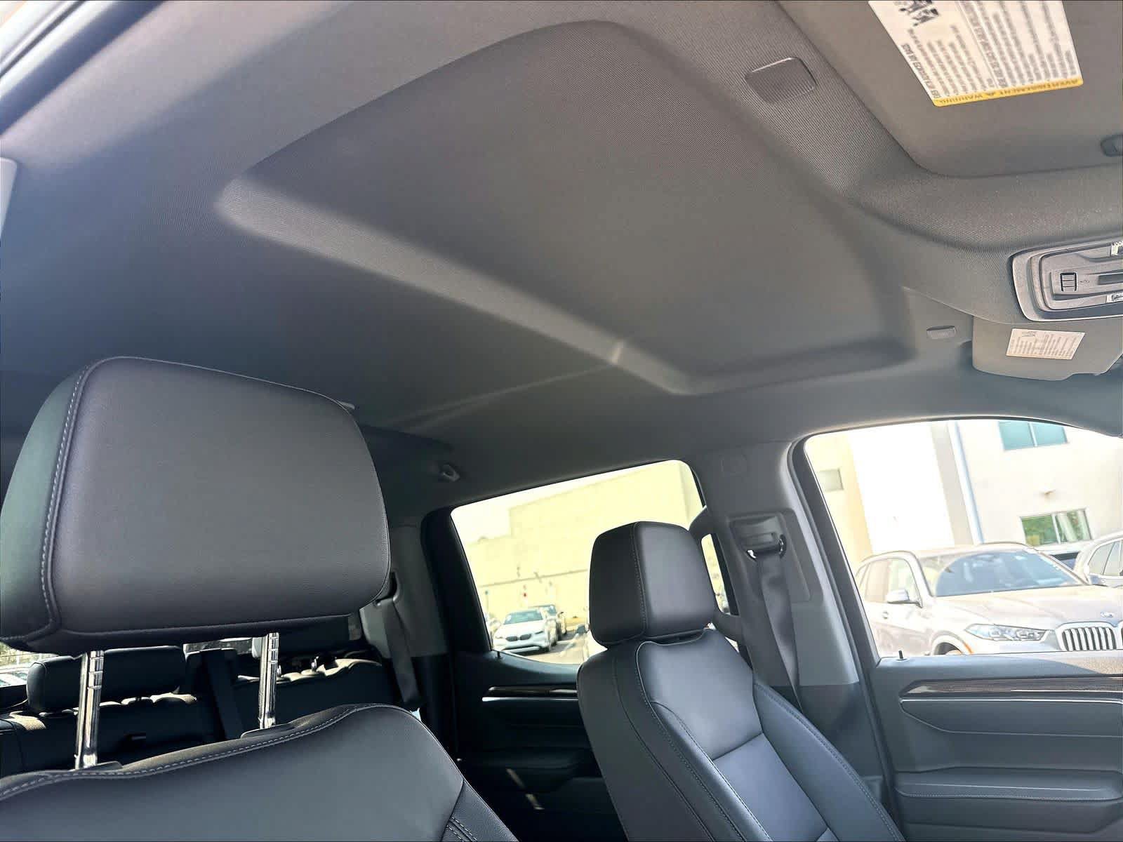 Used 2025 Chevrolet Silverado 1500 LT Trail Boss w/ Convenience Package II AWD/4WD image 28